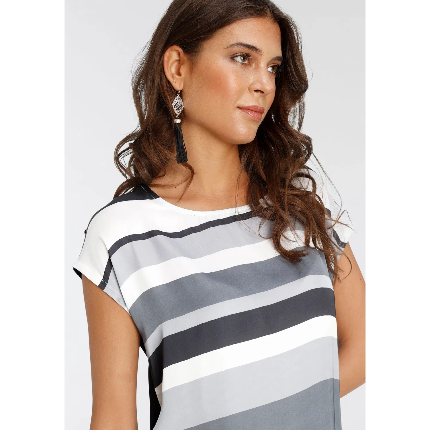 Женский блузка-топ в полоску Laura Scott, Black/Gray Striped — фото 3