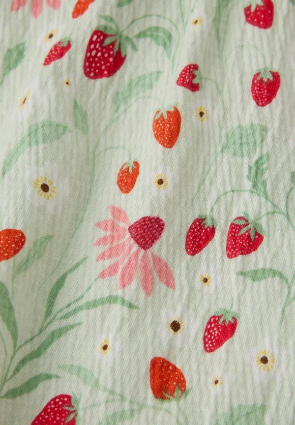 Комплект: блуза с принтом Strawberry и шорты, модель Strawberry print blouse and shorts set - shorts, Polarn O. Pyret, Fairest Jade — фото 3