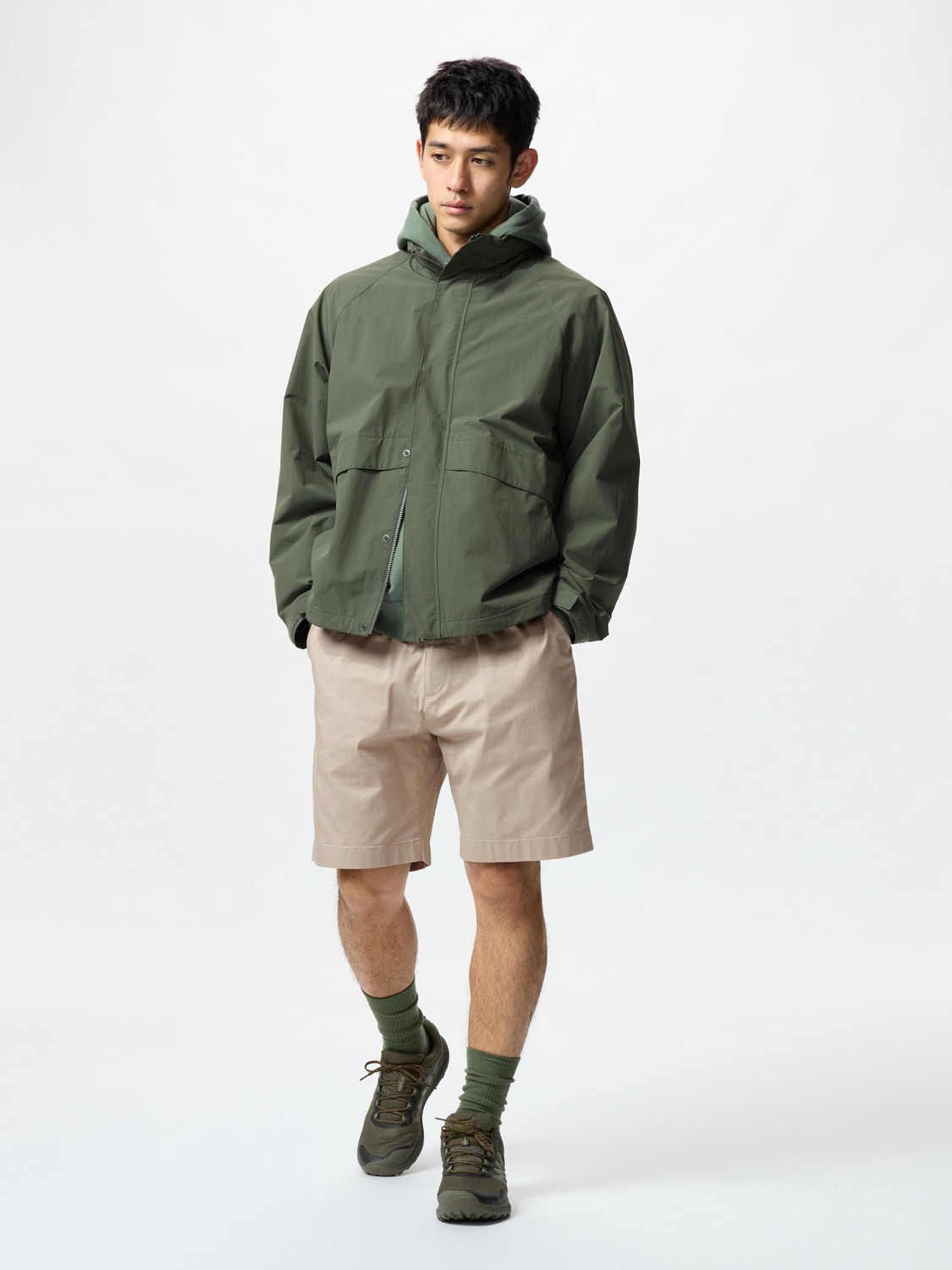 Шорты Uniqlo Stretch Easy, 31 бежевый