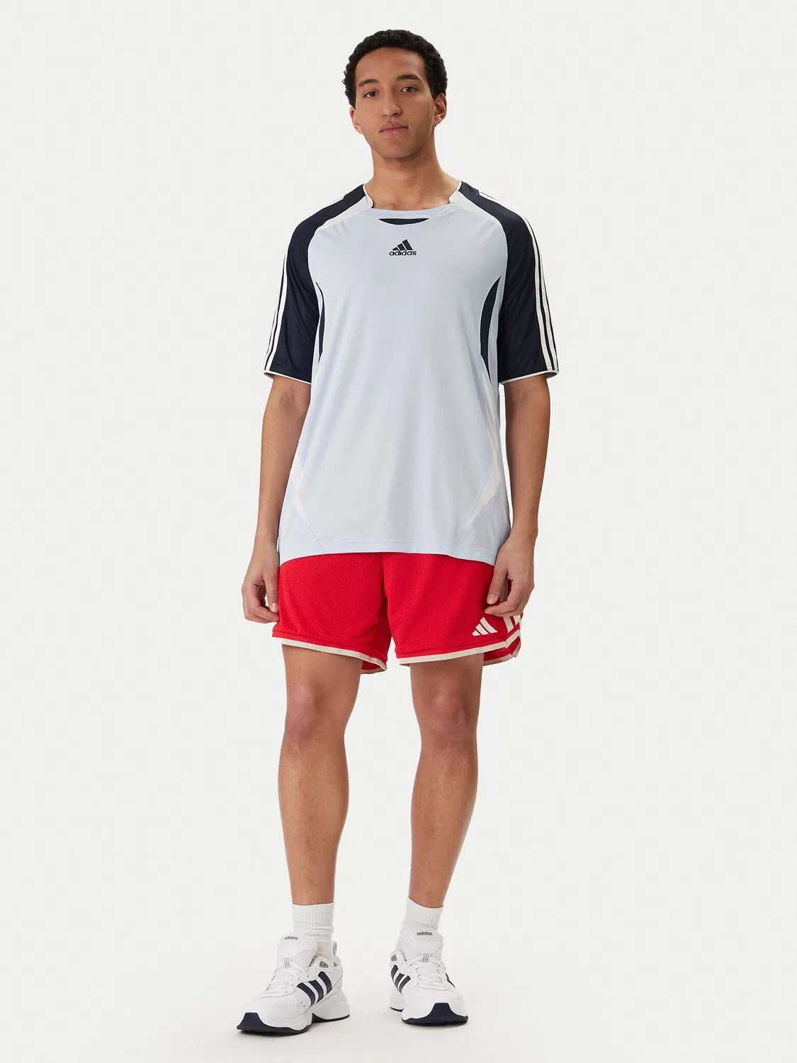 Мужская футболка небесно-голубого цвета стандартного кроя adicolor Teamgeist Adidas, голубой — фото 2