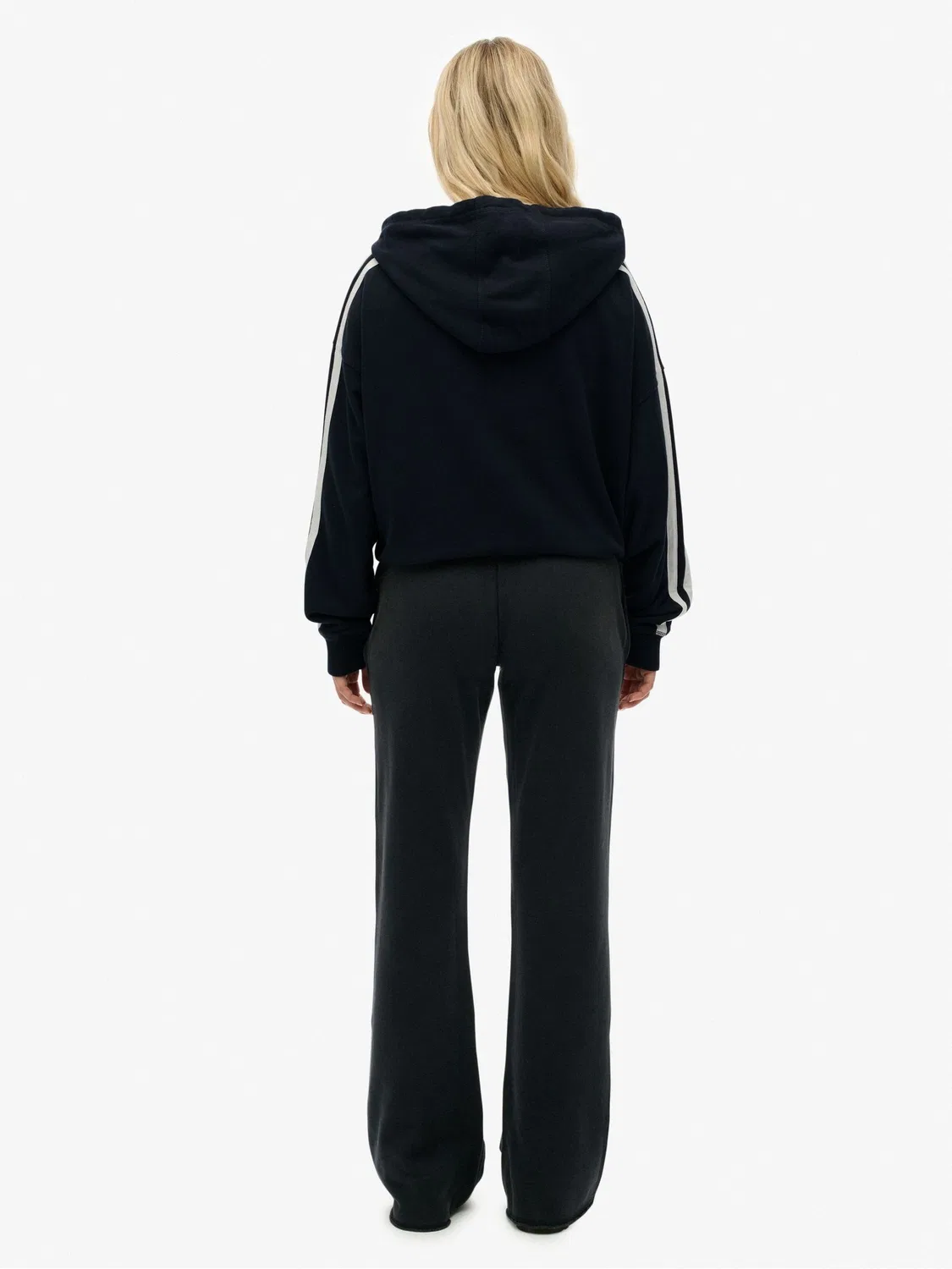 Джоггеры Athletic Embroidered Flare Superdry, черный — фото 2