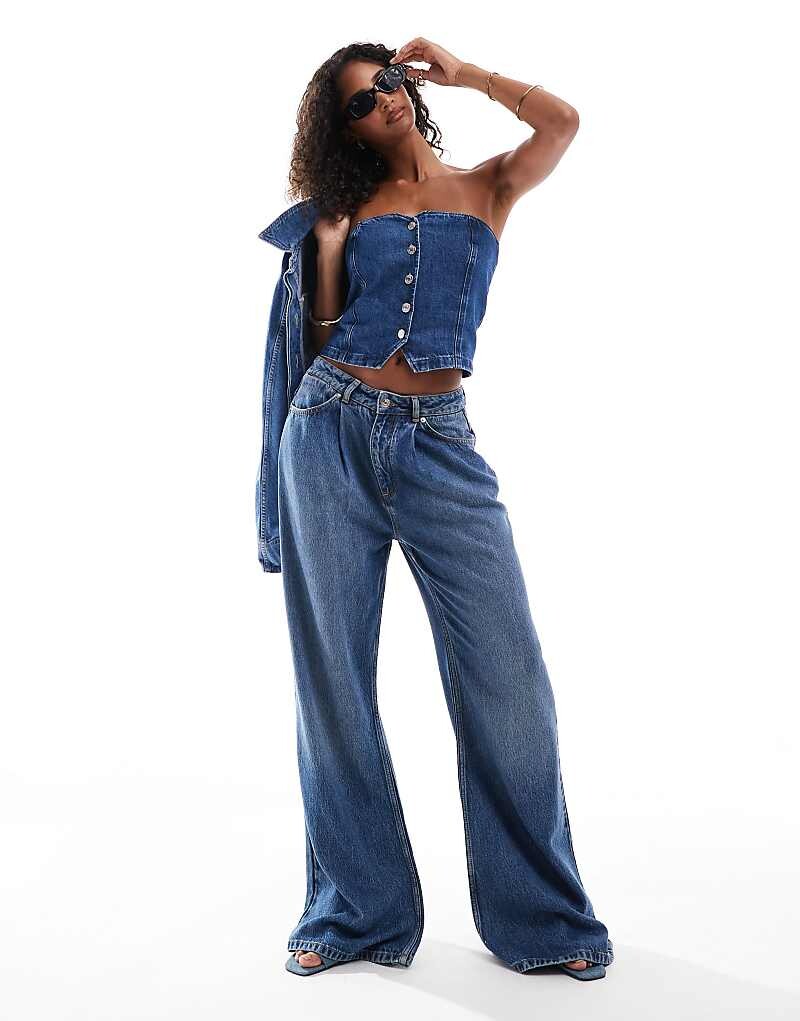 

ASOS DESIGN – синий джинсовый топ с вырезом-бандо
