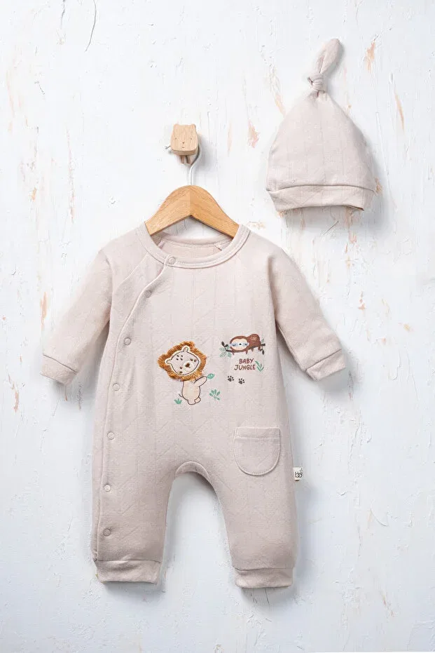 Детский комбинезон для новорожденных с принтом Lion and sloth embroidered diamond pattern, Rocha Baby, Ecru — фото 3