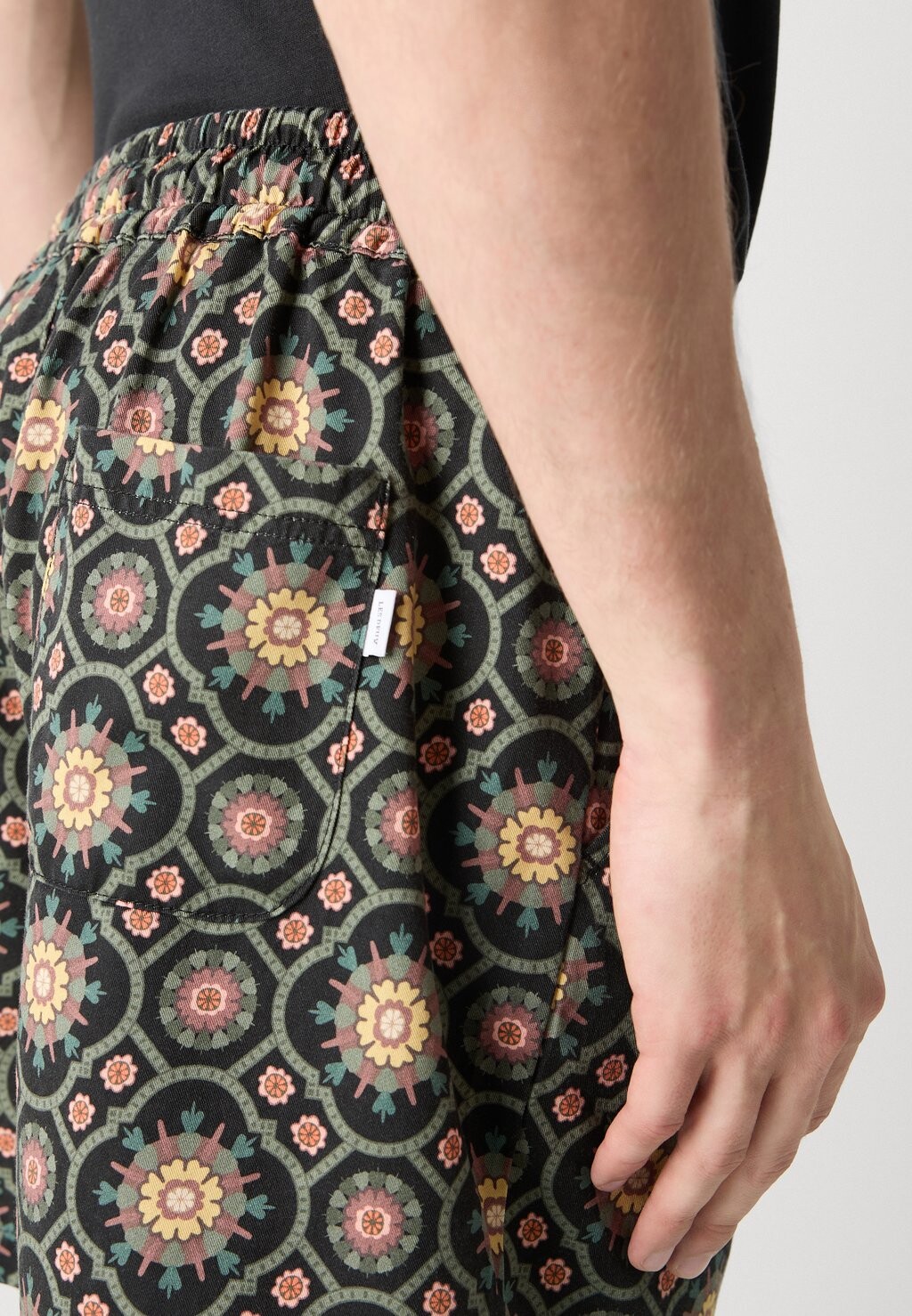 

Шорты TAPESTRY Les Deux, разноцветный
