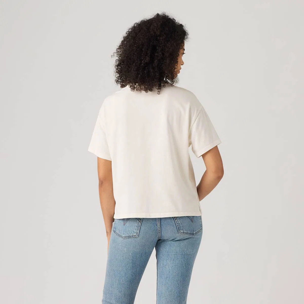 Футболка с коротким рукавом в винтажном стиле с графическим принтом Levi's, Egret - White — фото 4