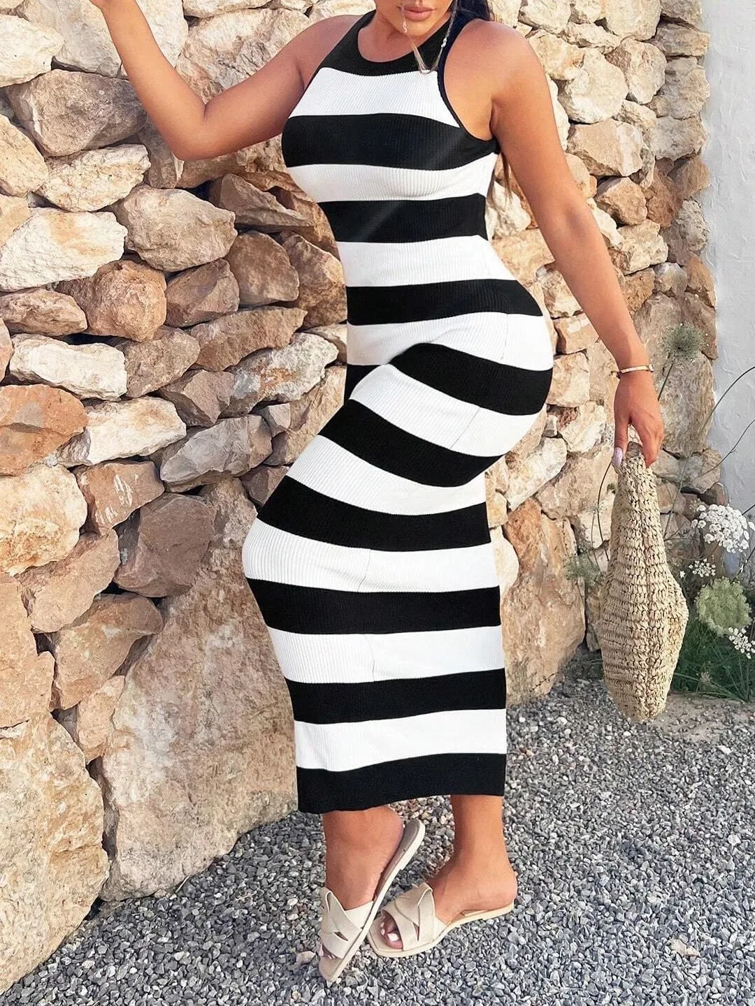 Женское платье-свитер полосатое Slimming Fit, Black/White — фото 2