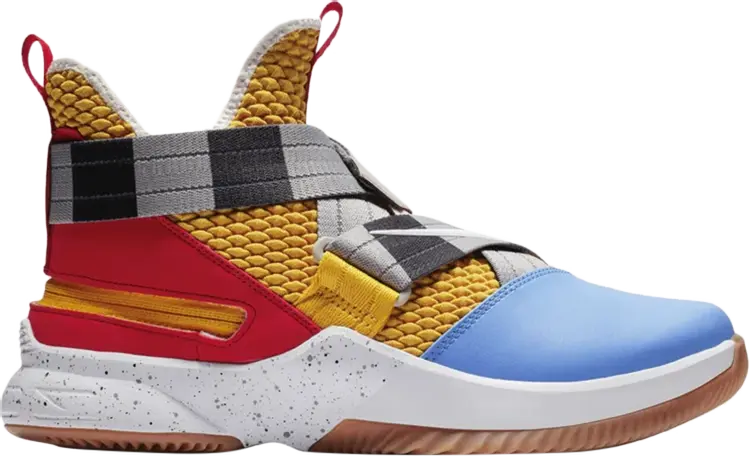 

Кроссовки Nike LeBron Soldier 12 FlyEase 'Arthur', золотой, Желтый;серый, Кроссовки Nike LeBron Soldier 12 FlyEase 'Arthur', золотой