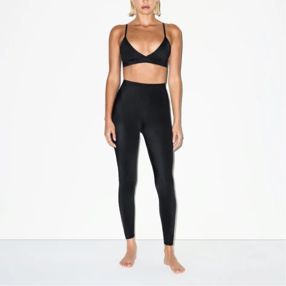 Женские быстросохнущие штаны с кулиской Skims Shine DRAWCORD 26' Quick Dry Pants, Nike, Black — фото 3