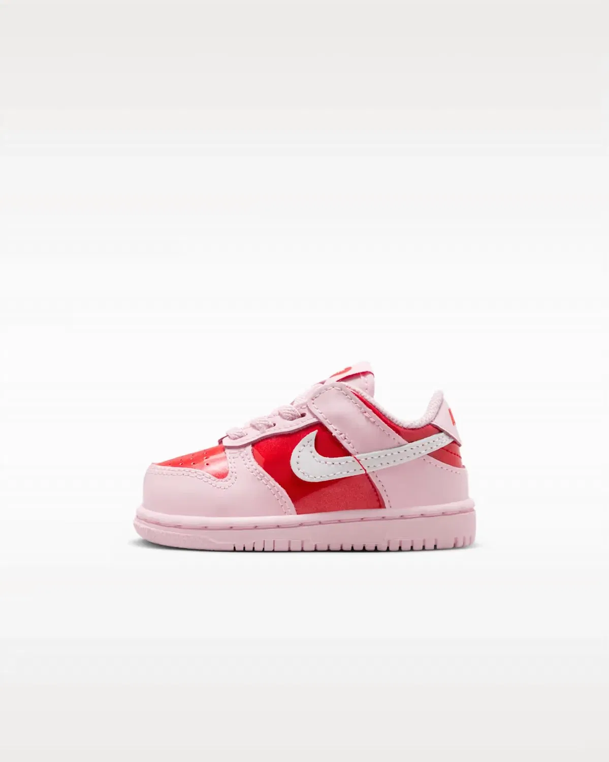 Детские кроссовки с эластичными шнурками Dunk Low Valentines Day 2026 Nike, Pink Foam/Light Crimson/Summit White — фото 2
