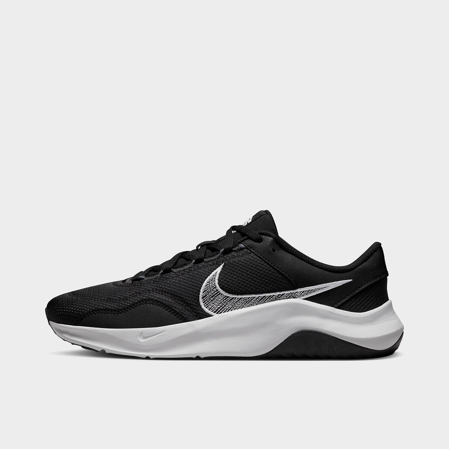 

Мужские кроссовки Nike Legend Essential 3 Next Nature, черный
