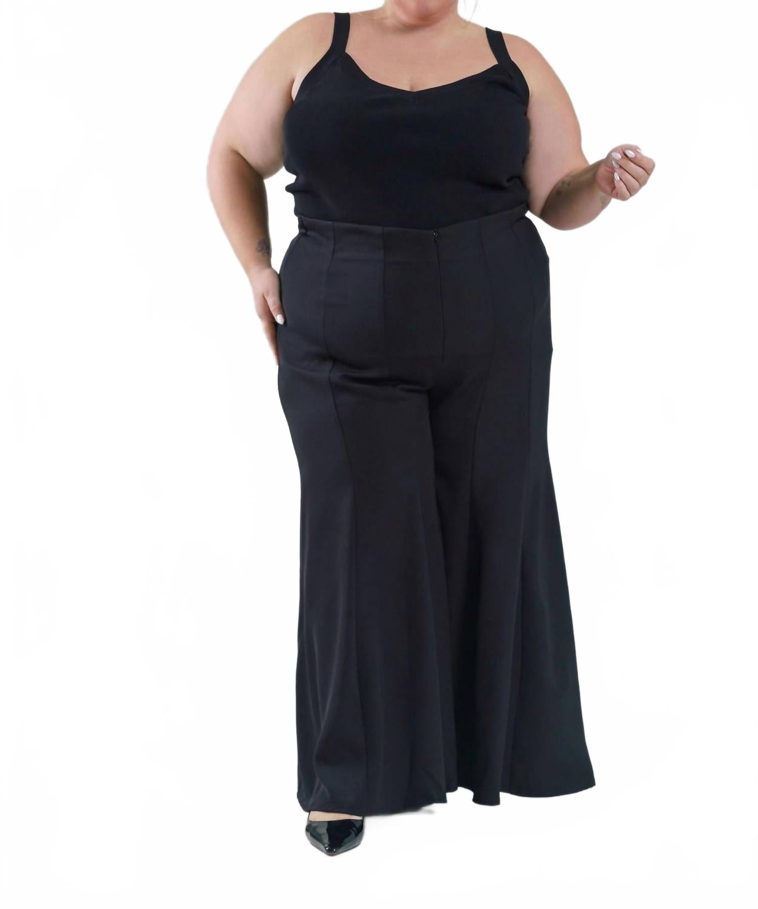 

Ультрамодные брюки с широкими штанинами - плюс сайз в черном цвете Adriana Contreras