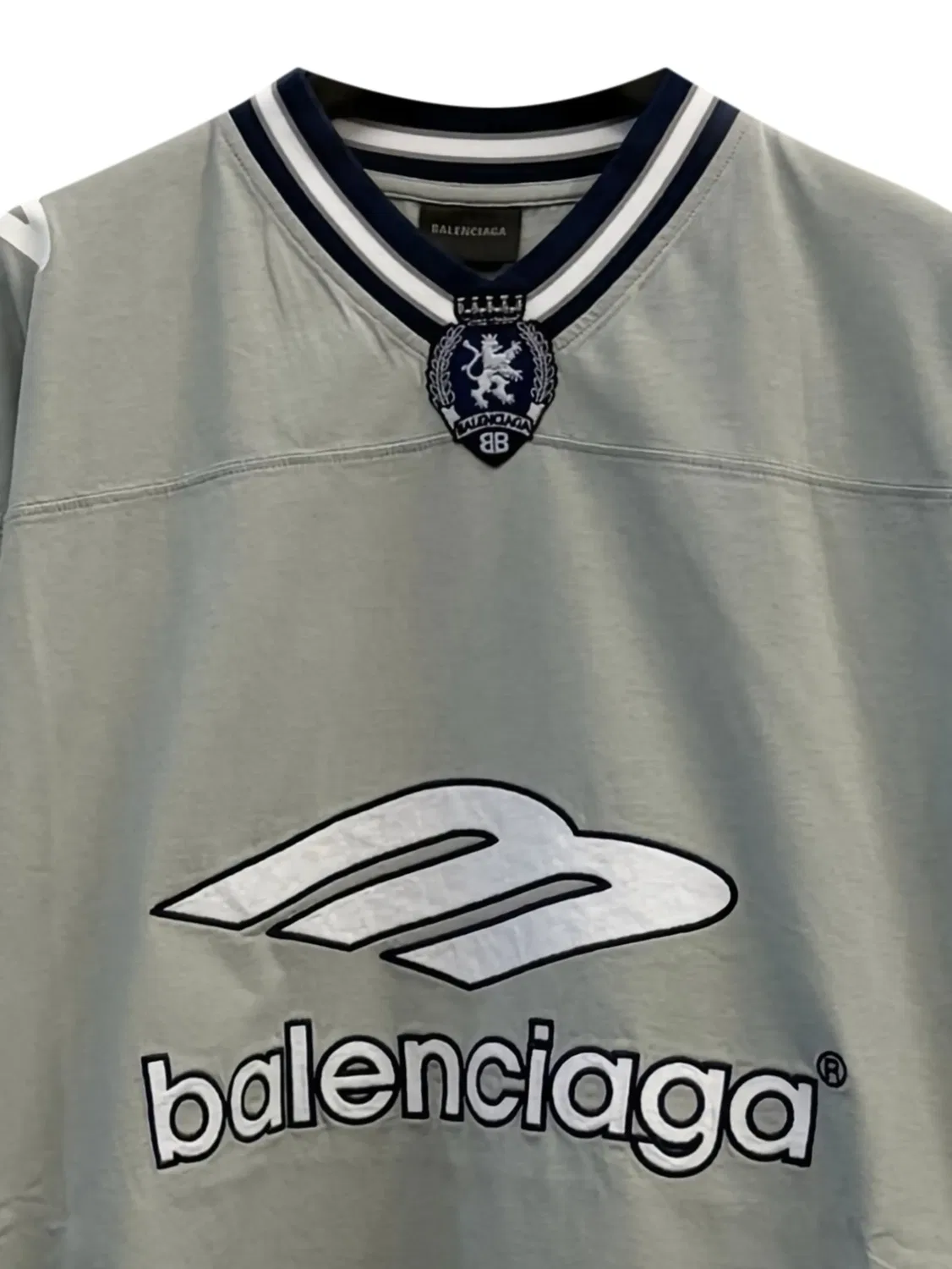 Футболка 3B Football с V‑вырезом, серая Balenciaga, серый — фото 2