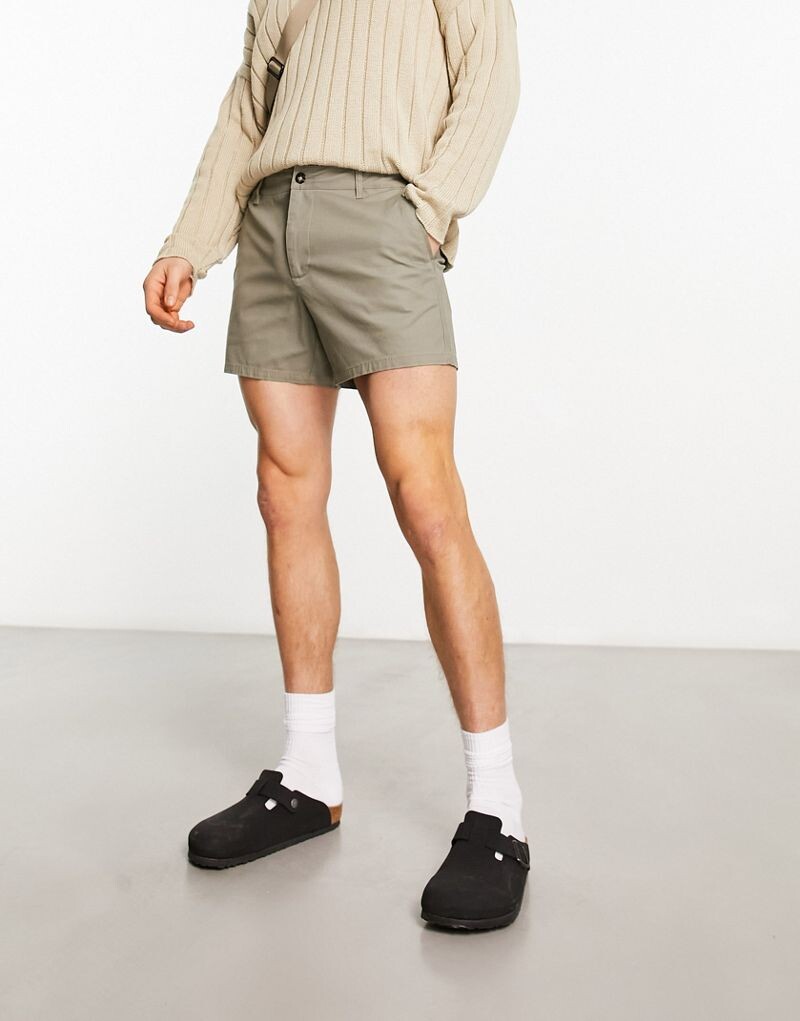 

Укороченные узкие шорты чинос ASOS DESIGN светло-хаки