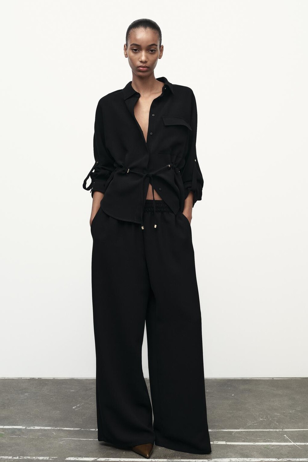 

Широкие брюки из крепа ZARA, черный