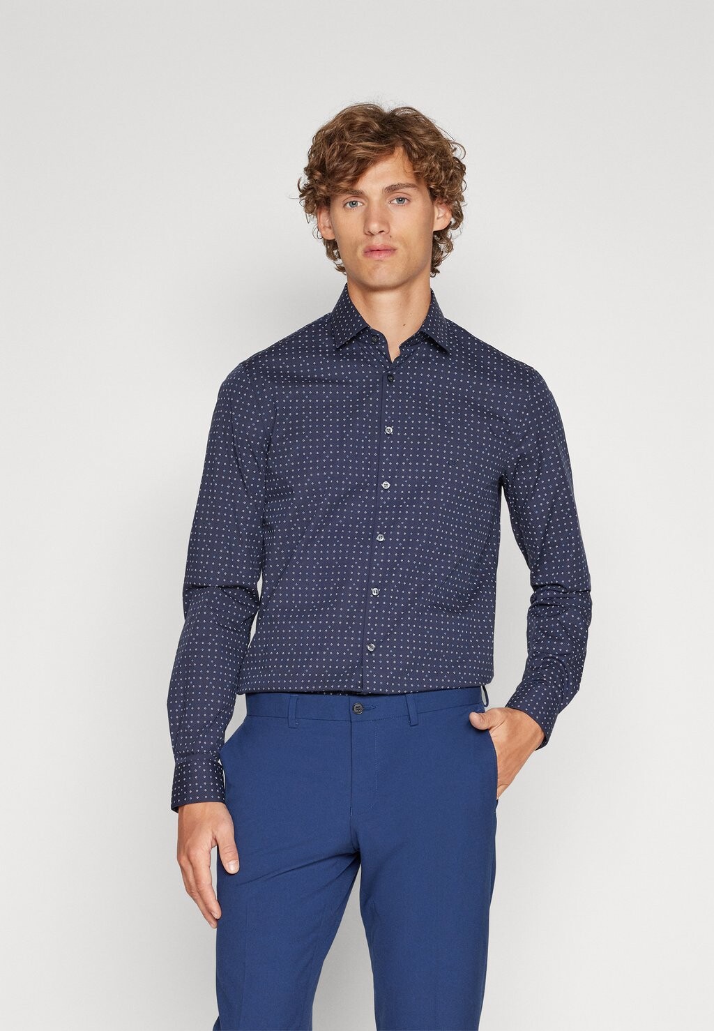 

Элегантная рубашка POPLIN PRINT SLIM SHIRT Calvin Klein, ночное небо