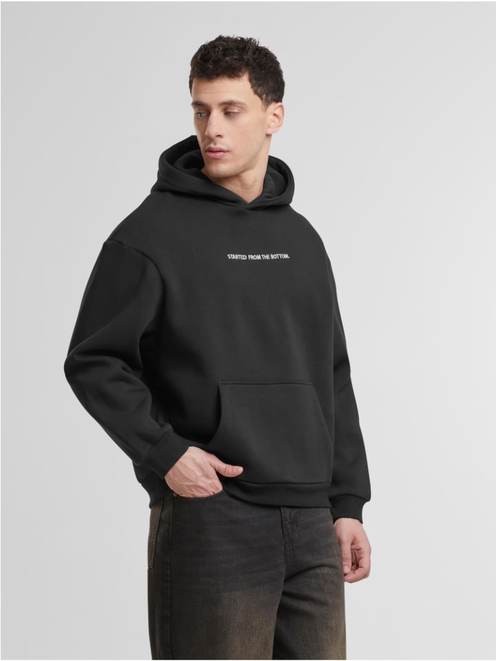 

Толстовка черного цвета Mister Tee