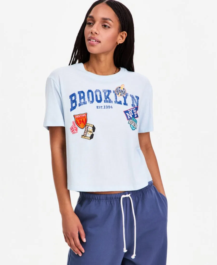 Футболка с принтом Brooklyn Patch с коротким рукавом Rebellious One, Baby Blue