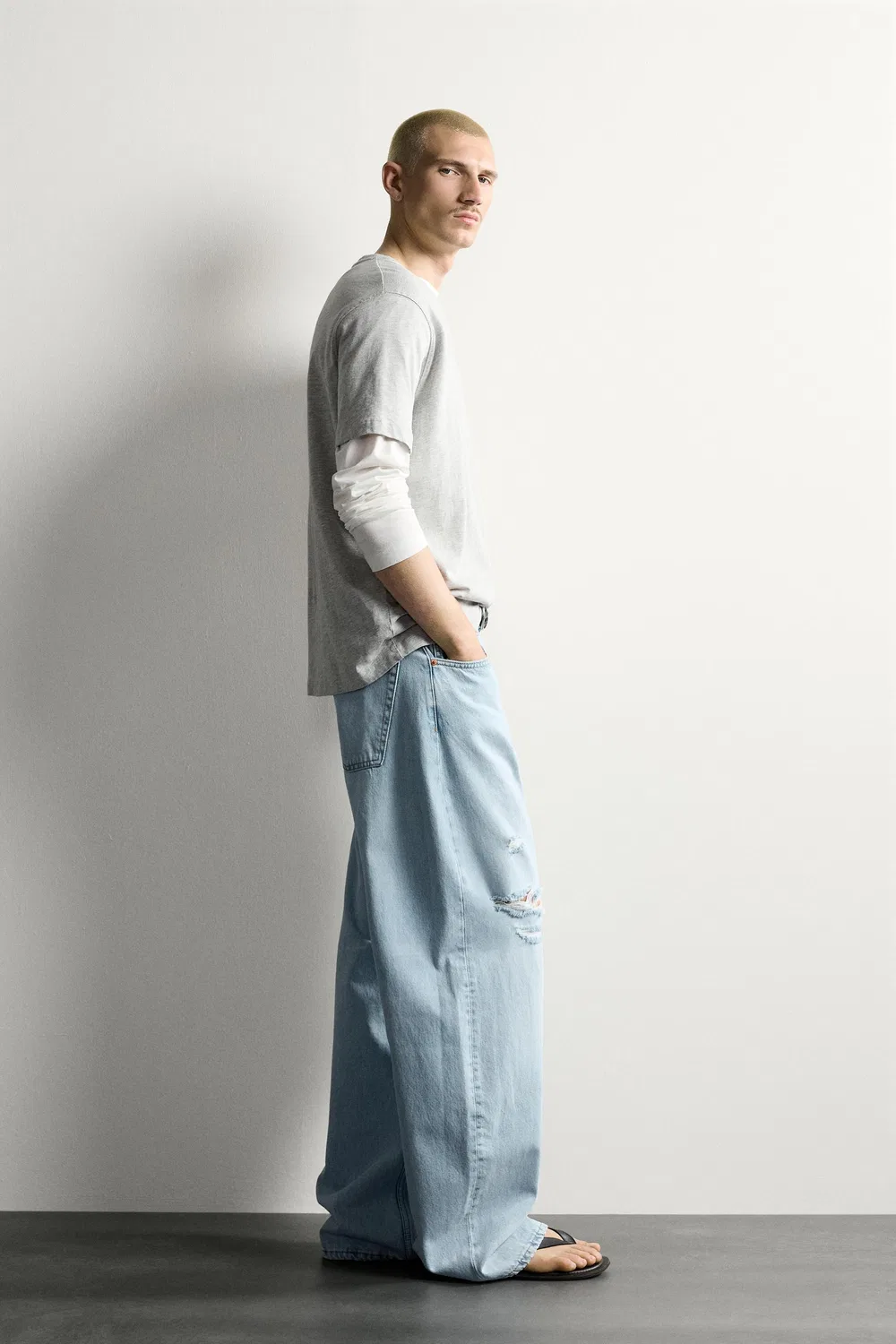 Рваные джинсы бочкообразного кроя ZARA, Light blue — фото 4