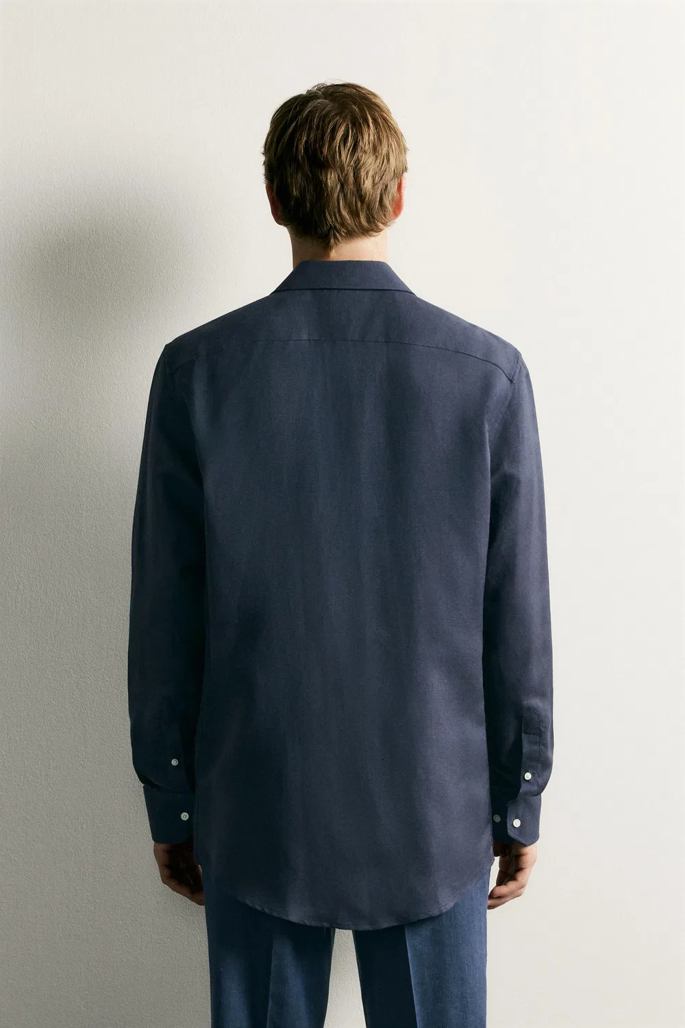 Рубашка из льна и лиоцелла, стандартного кроя. ZARA, Navy blue — фото 3