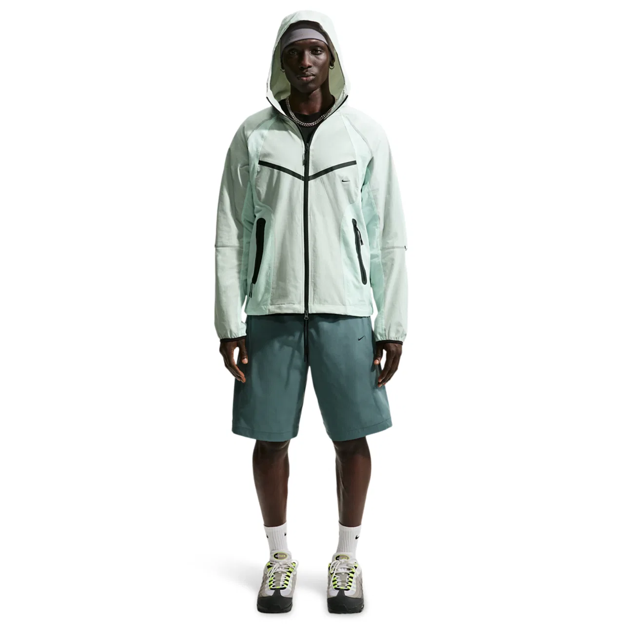 Мужская куртка Tech Drifit Woven CB FZ Windrunner Nike, цвет Light Silver/Black/Barely Green — фото 3