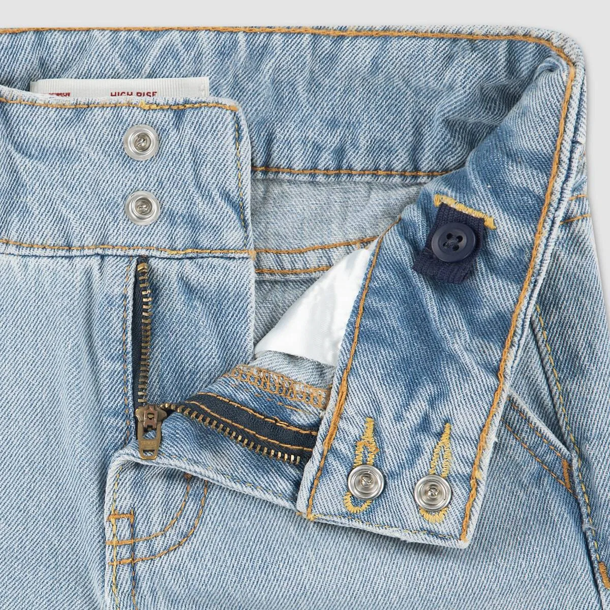 Свободные джинсы с высокой посадкой для девочек 2-4 лет Levi's, Hang Up - Light Wash — фото 3