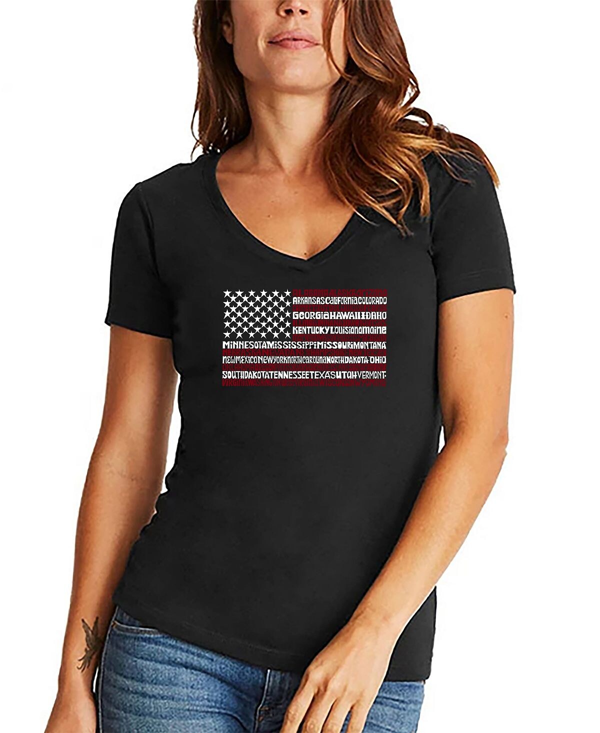 

Женская футболка с v-образным вырезом и надписью 50 states usa flag word art LA Pop Art, черный