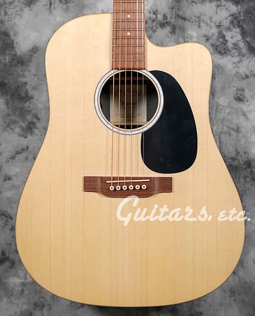 

Martin - DC-X2E-03 Ситка/HPL палисандр - DC-X2E-03 Sitka/HPL