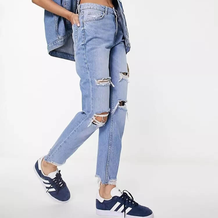 

Джинсы Bershka Comfort Fit, голубой