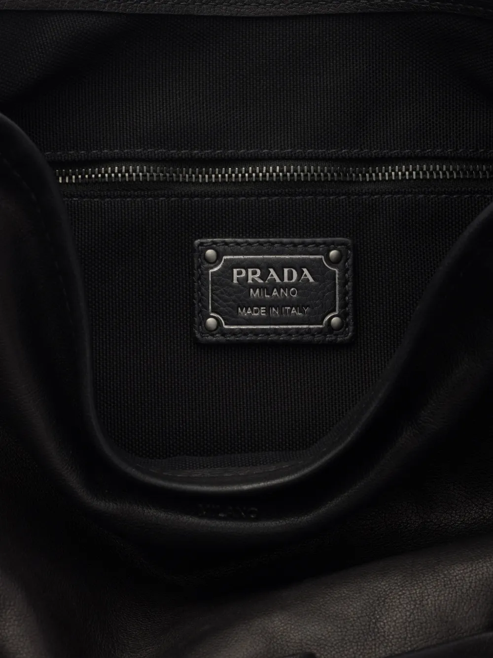 Большая кожаная сумка-тоут Route Prada, черный — фото 4