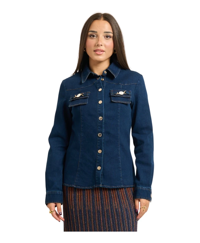 

Джинсовая рубашка приталенного кроя со средней степенью выцветания. Fracomina, синий