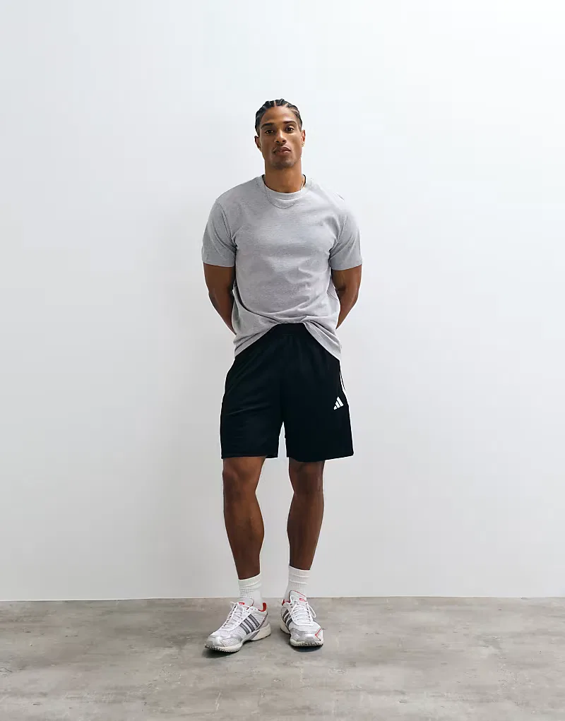 Футбольные шорты Adidas Tiro, черный — фото 2