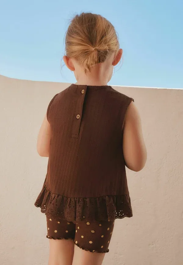 Комплект: жилет и шорты с вышивкой Polka Dot Next brown, коричневый — фото 4