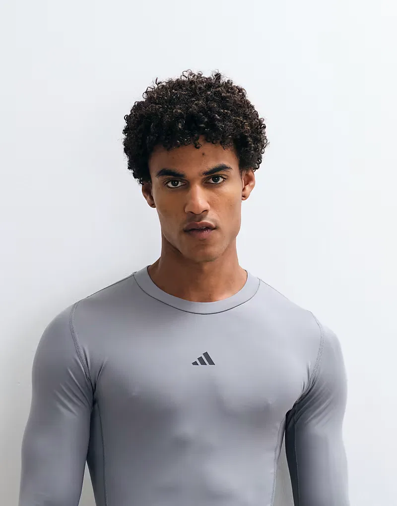Футболка тренировочная компрессионная с длинным рукавом Adidas Performance Techfit, серый — фото 3
