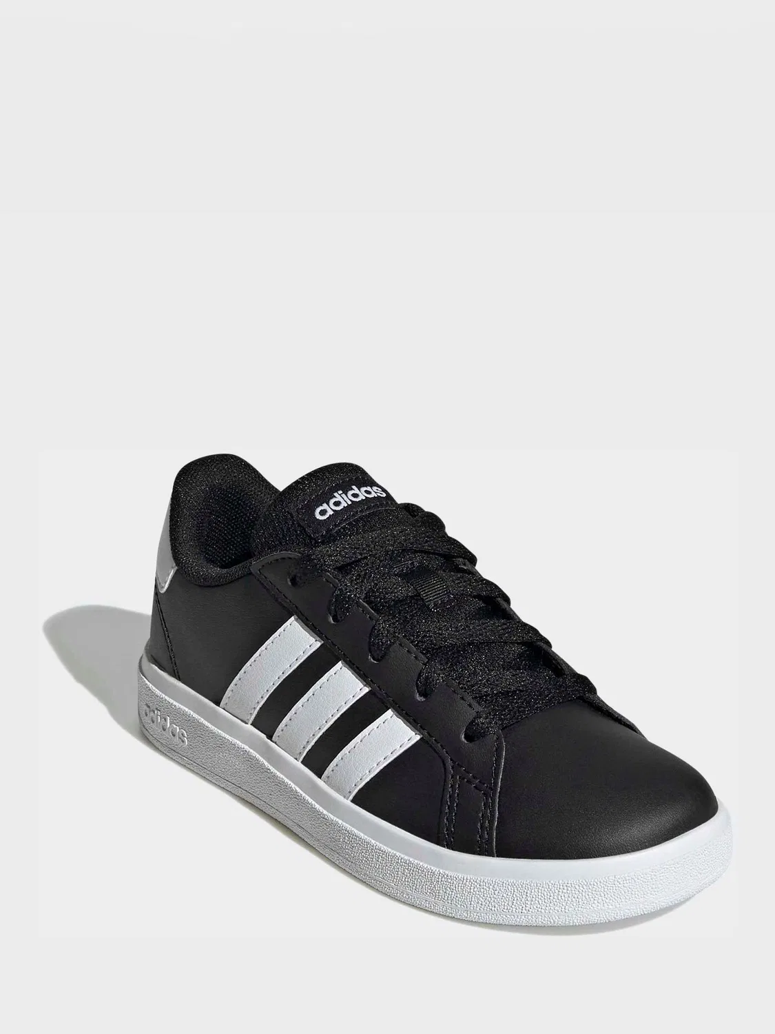 Кроссовки теннисные Grand Court Lifestyle adidas, черный