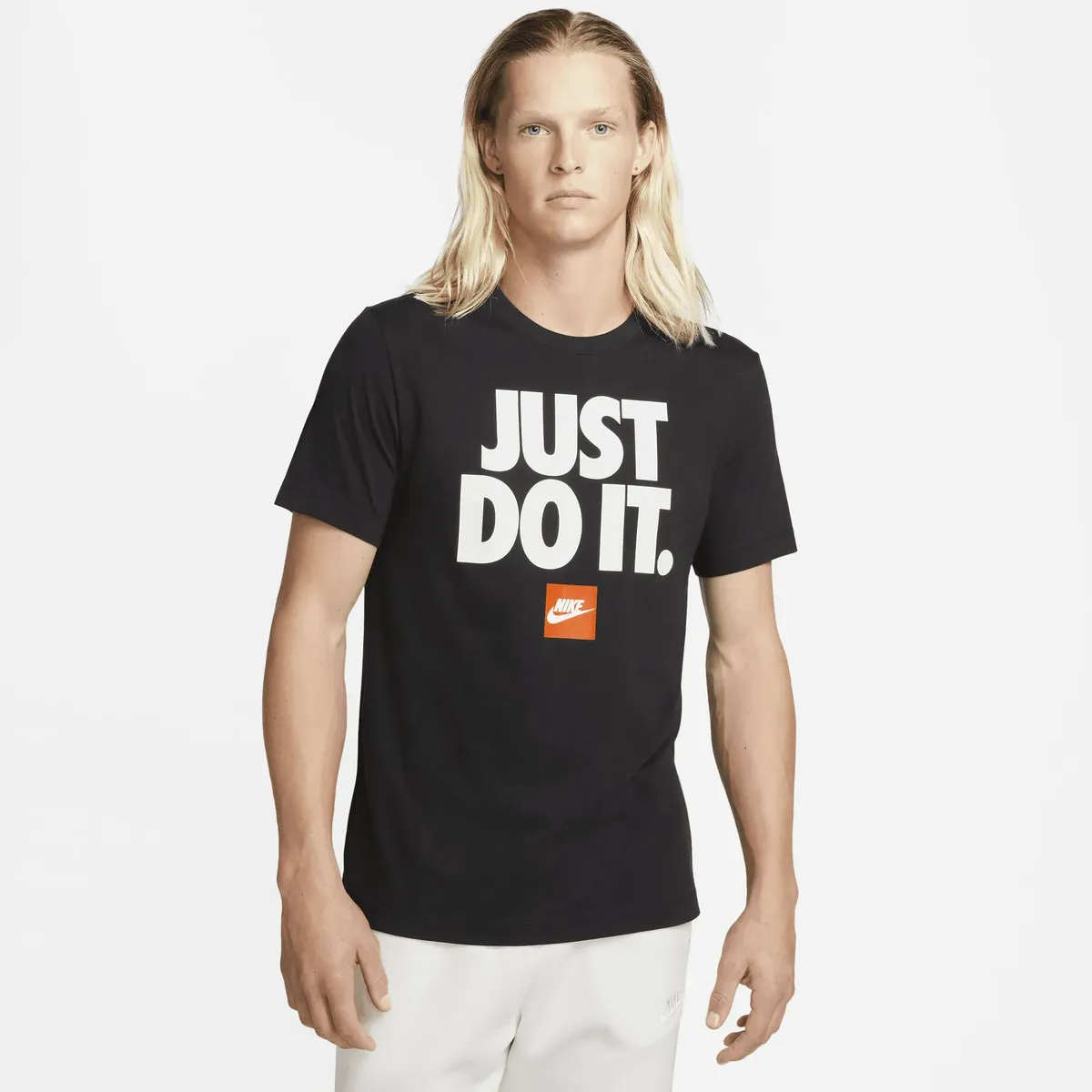 

Футболка Nike Sportswear "Мужская футболка", черный