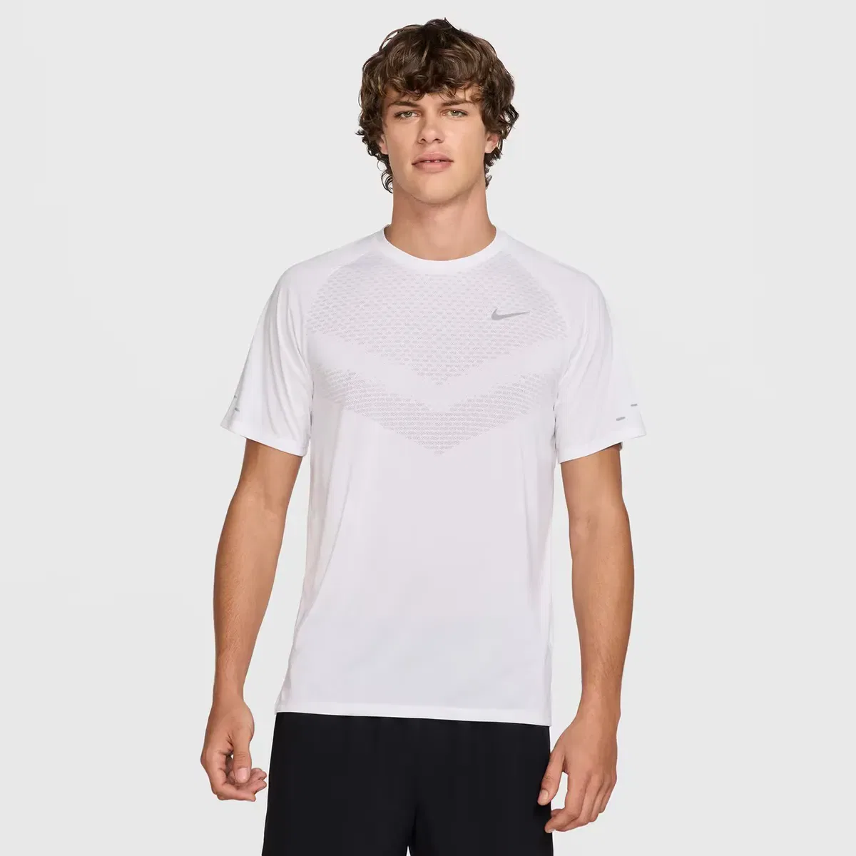 Мужская футболка с коротким рукавом Nike Dri-FIT ADV Stride, Цвет Blanco