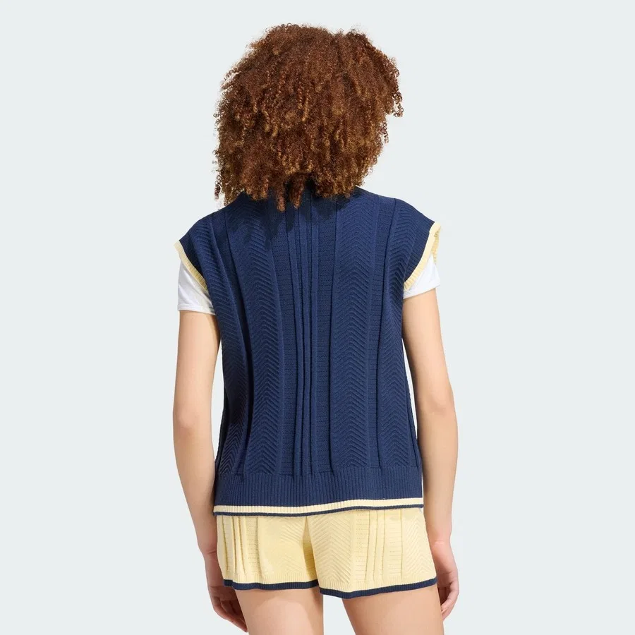 Женский свитер с V-образным вырезом Cable Knit Vest adidas, Красный — фото 2