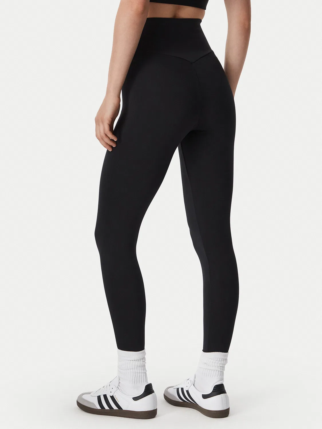 Женские леггинсы облегающего кроя Essentials Tights Adidas, черный — фото 3