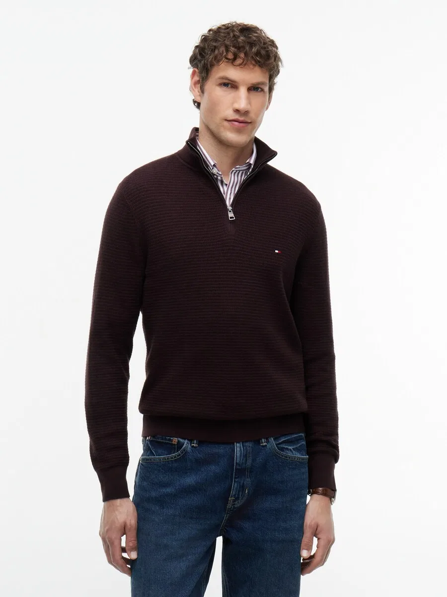 Свитер TOMMY HILFIGER темно-коричневого цвета — фото 2