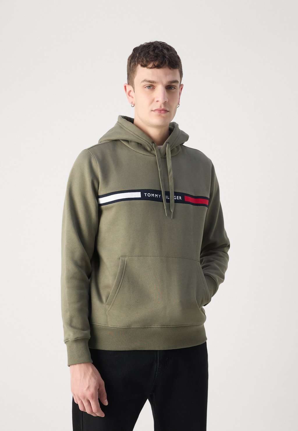 

Толстовка с капюшоном CHEST INSERT HOODY Tommy Hilfiger, темно-зеленый