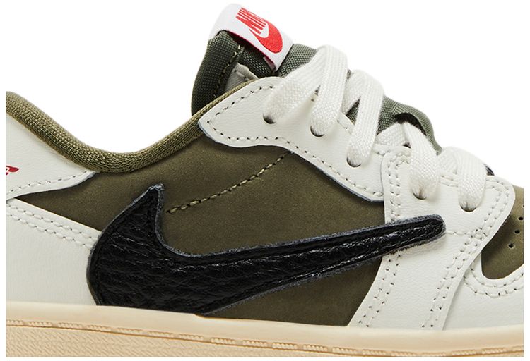 Кроссовки Air Jordan Travis Scott x Air Jordan 1 Retro Low OG SP TD 'Reverse Olive / Medium Olive', зеленый — фото 2