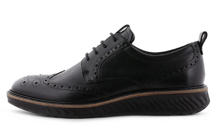 

Fit For Action Platform Shoes Men Low-top Black Ecco