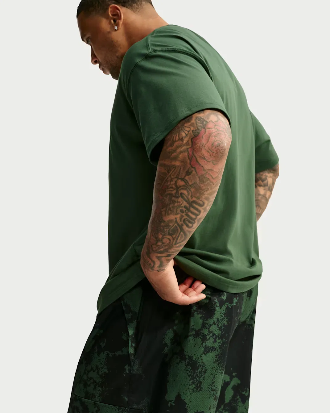 Мужская свободная футболка Nike Sportswear, Fir/Fir — фото 2