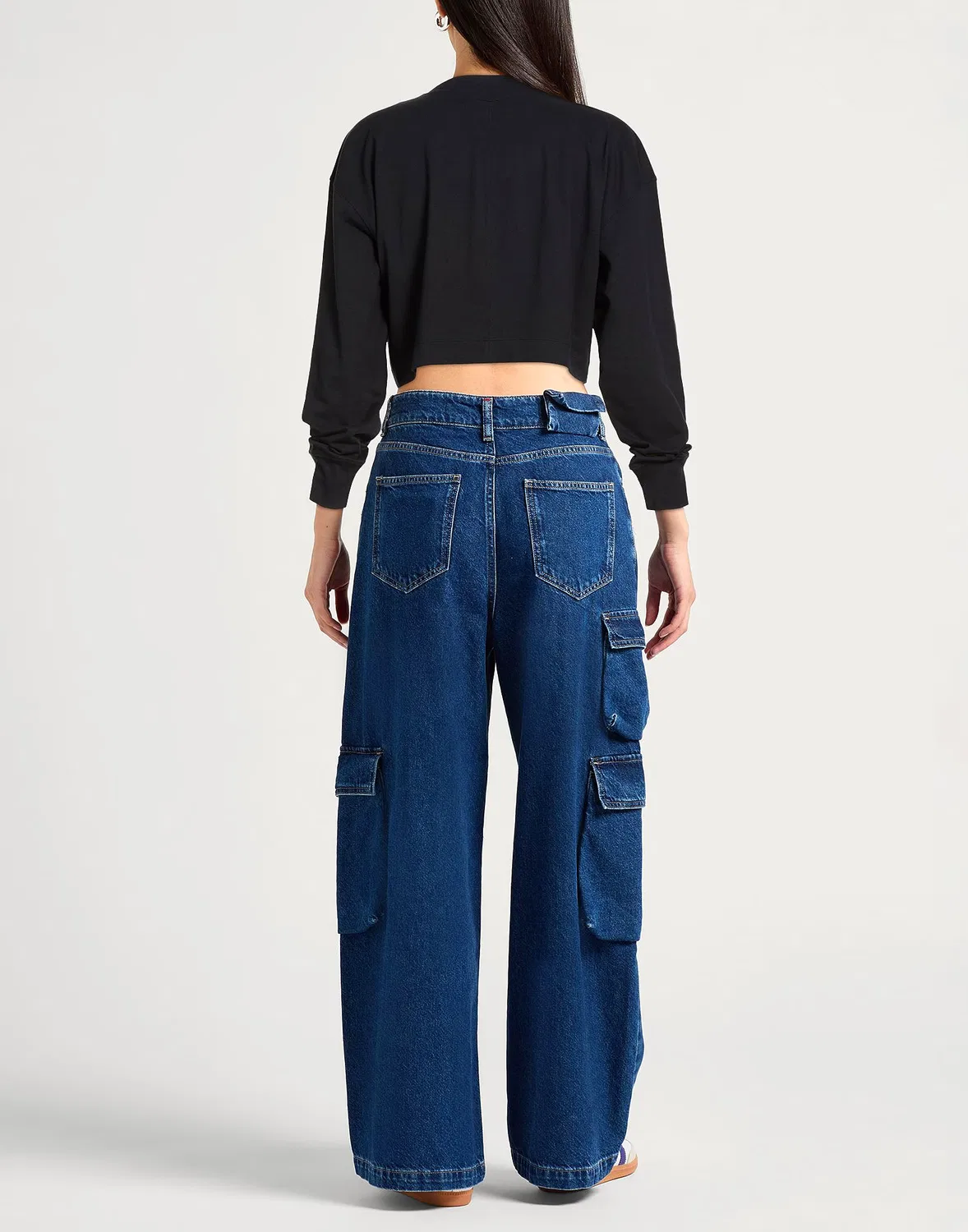 Женская укороченная футболка с длинным рукавом Calvin Klein, черный — фото 3