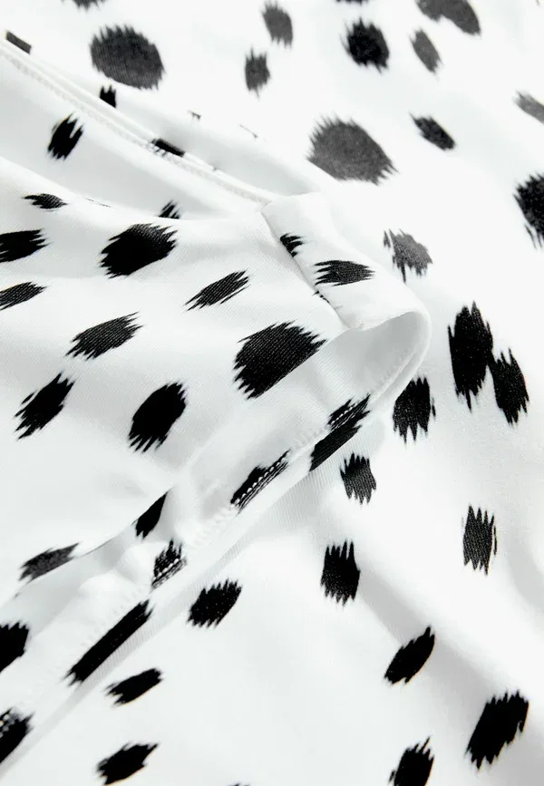 Топ с принтом Regular fit - soft touch slinky boat neck sleeveless top Next, Dalmatian print — фото 2