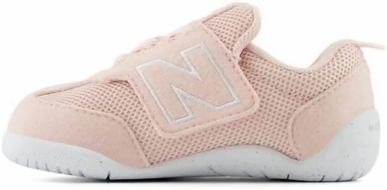 Детские кроссовки для девочек с круглым носом New-B First V1 Sneaker New Balance, Pink/White — фото 3