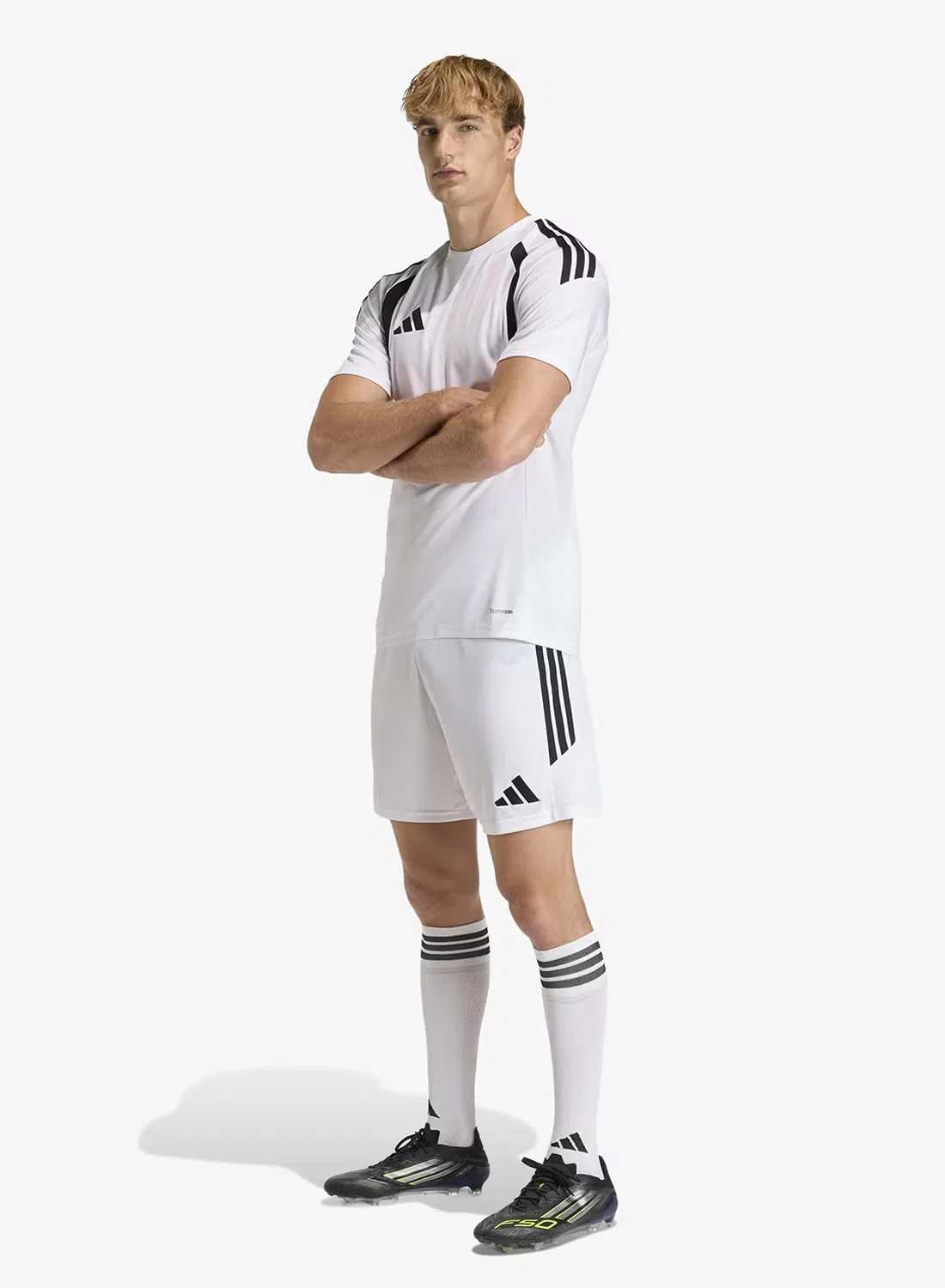 Шорты футбольные с технологией Climacool Tiro26L Adidas, белый — фото 4