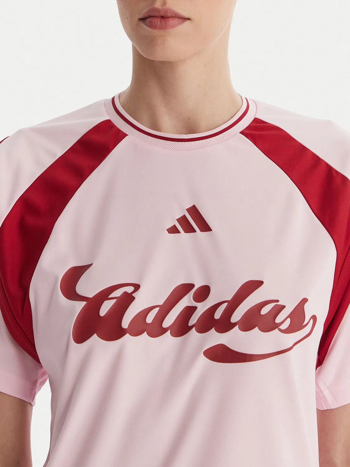 Женская футболка стандартного кроя House Of Tiro Adidas, розовый — фото 4