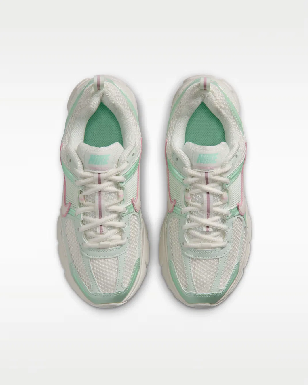 Детские кроссовки с отражающими элементами Nike Vomero 5, Sail/Pink Foam/Arctic Green/Sail — фото 4
