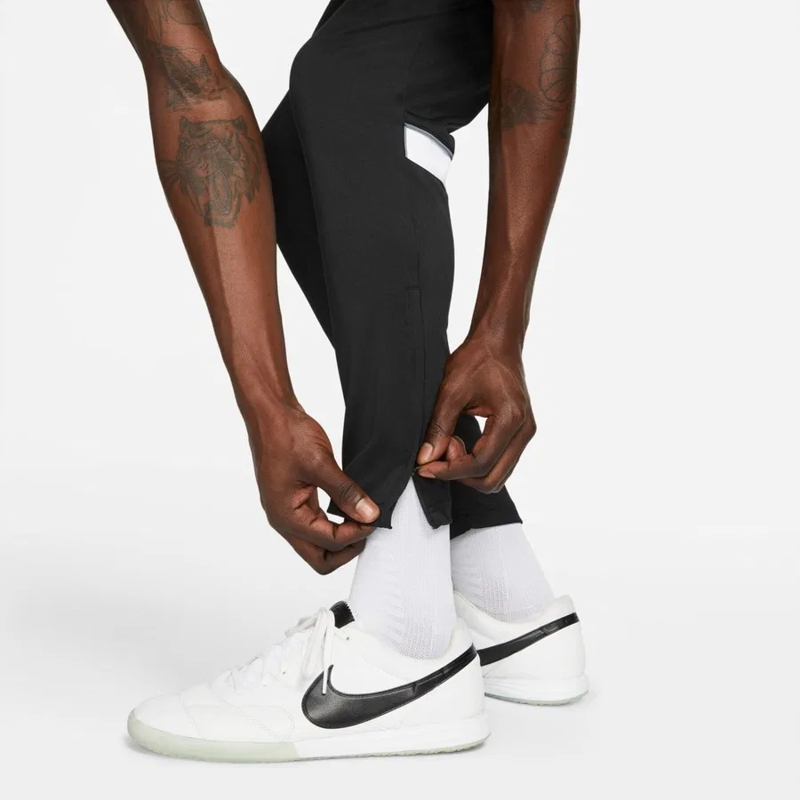 Тренировочные брюки Dri-FIT с зауженным кроем Nike CW6122-020, Черный — фото 3